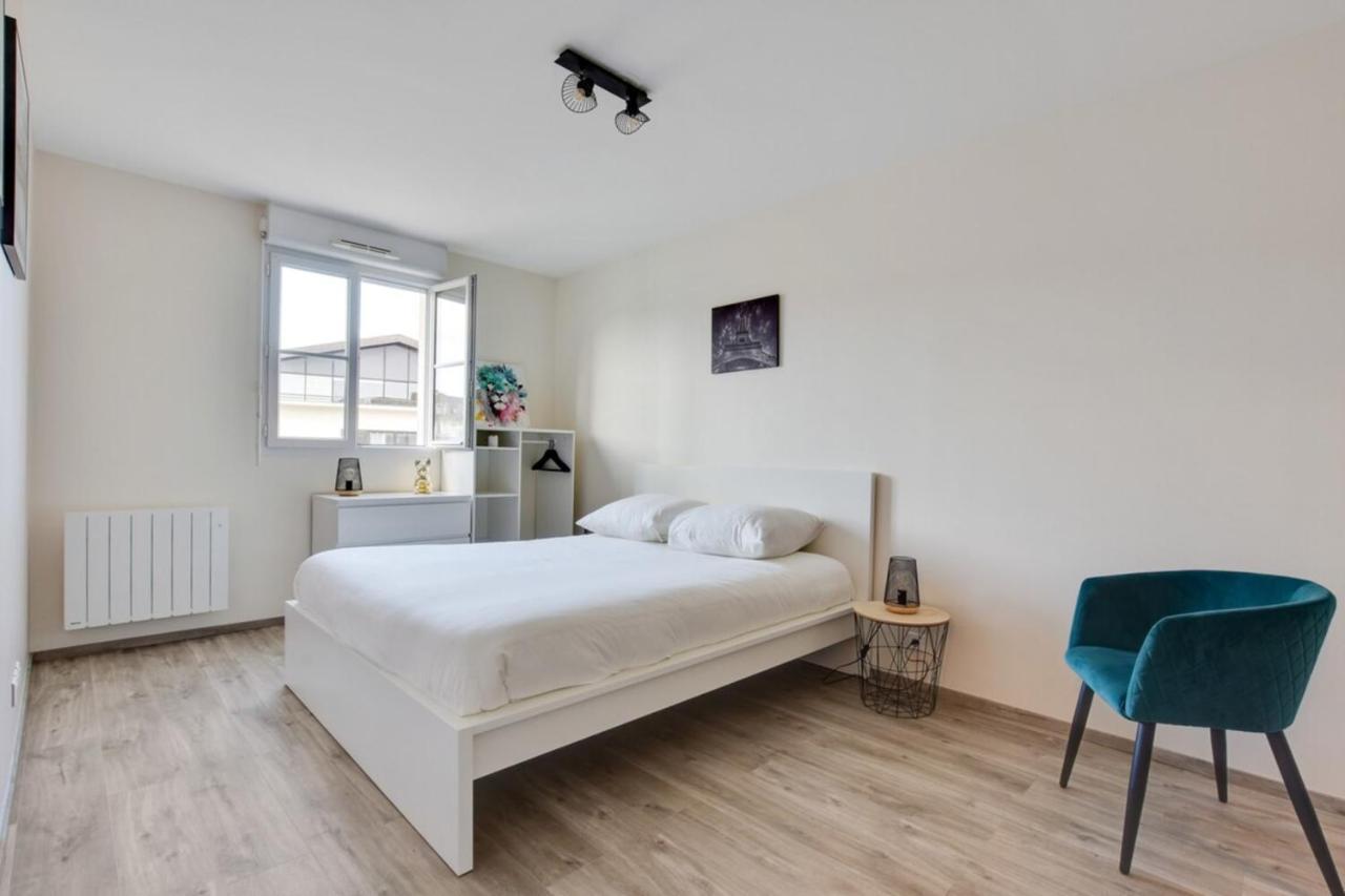 Apartamento Appart Cosy Quartier Calme Hyper Centre Parking Magny-le-Hongre Exterior foto